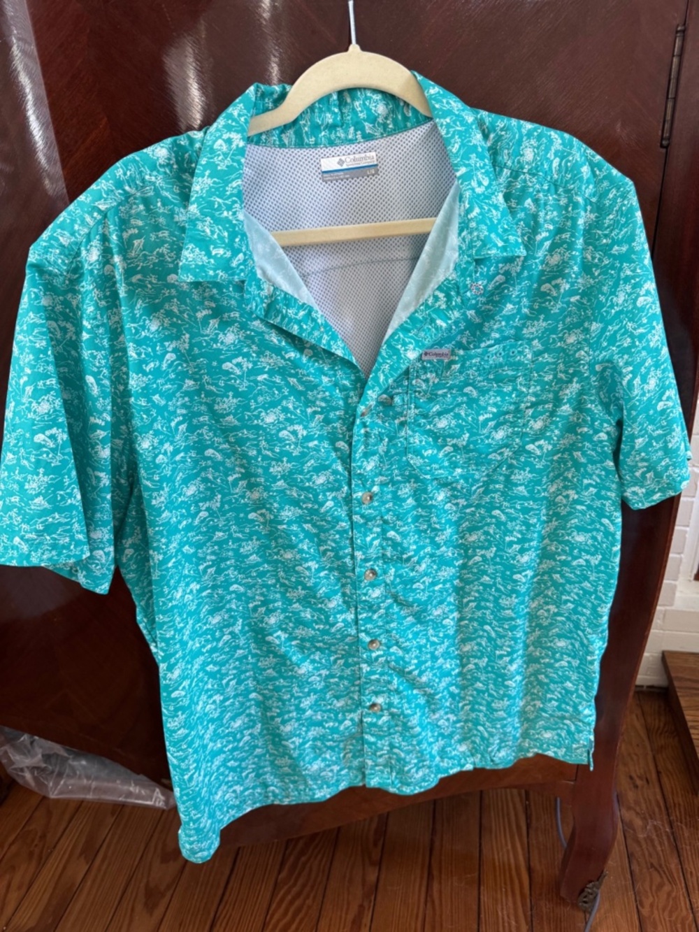 Columbia PFG Men’s Large Teal White Tropical Fishing Shirt Vented Button Up